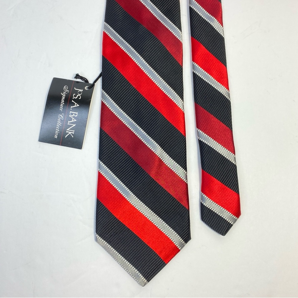 NWT Jos. A. Bank Signature Collection Repp Tie Made in Italy Black/Red Striped